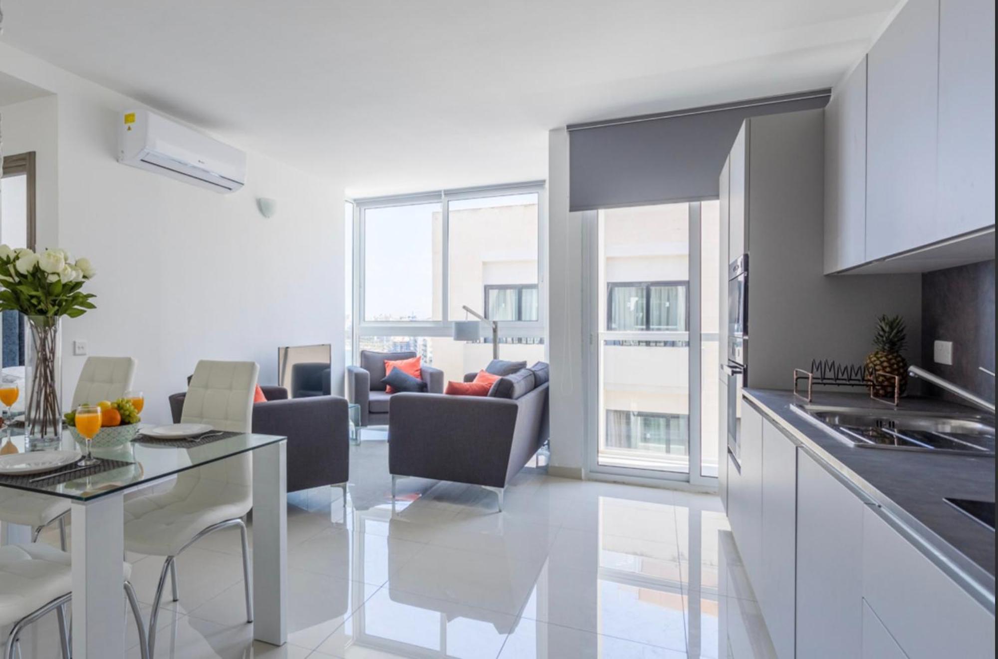 Saint Julian - Lovely Apartment With Terrace - Cityapartmentstay St. Julian's Exterior foto